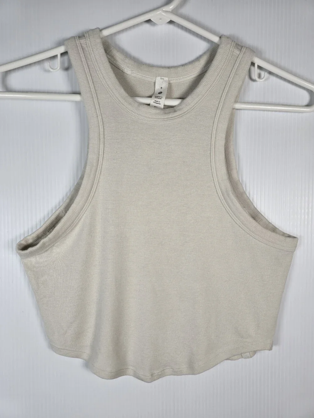 Lululemon Women's Hold Tight Cropped Ribbed Tank Top In Bone Size 6 Athleticwear